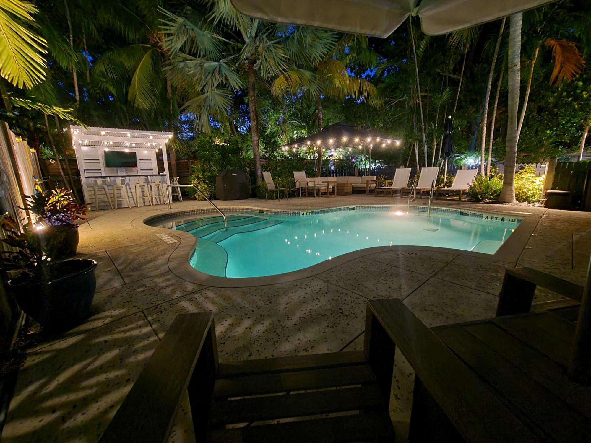Duval Street Suite With Pool Key West Exterior photo